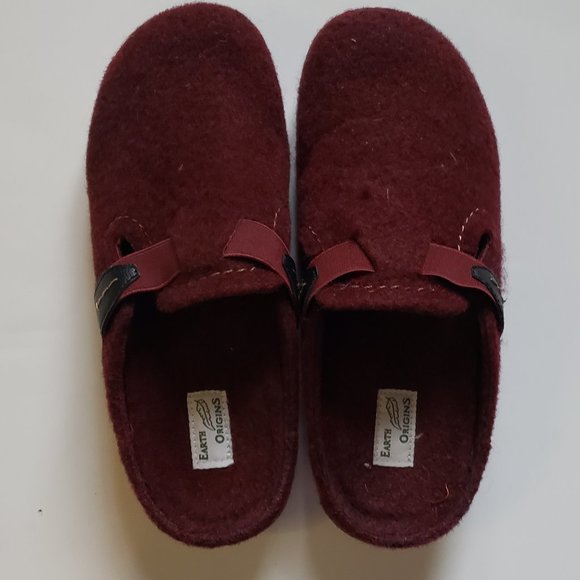 Earth Origins Jenna Felt Slip-on Clogs with strap detail, size 7.5 - Picture 2 of 5